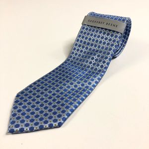 Geoffrey Beene 100% silk tie blue NWT
